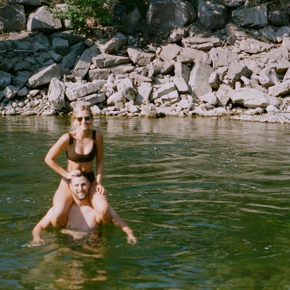 Meet your Posher, Hannah - Picture 9 of 12